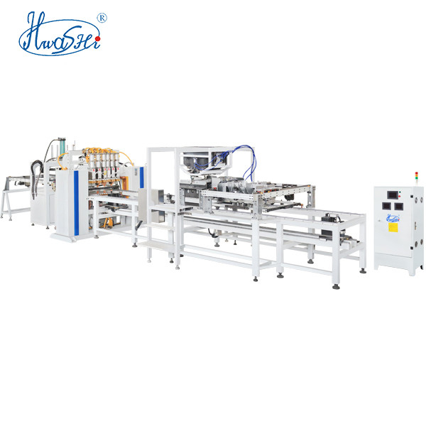 Wire Mesh Welding Machine dilengkapi dengan perangkat pengungkapan otomatis membuatnya dan mudah untuk pekerja Anda