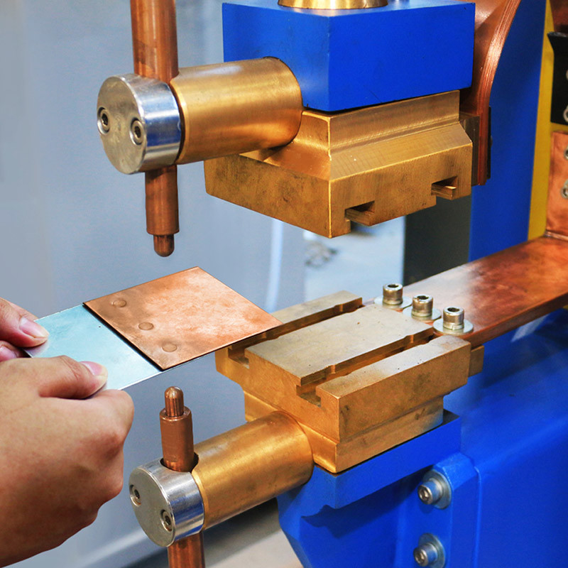Memaksimalkan Efisiensi Las Anda dengan MFDC Spot Welding untuk Battery Manufacturing Assembly