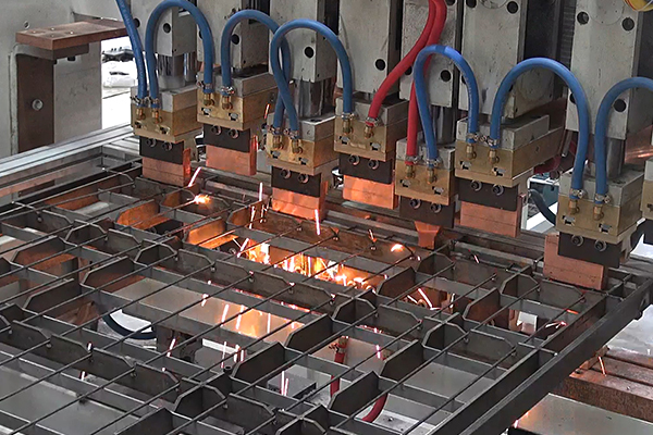 Sistem Kontrol Listrik Mesin Pengelasan Wire Mesh dengan Sistem Pendingin dan Sistem Kontrol Operasi PLC 2