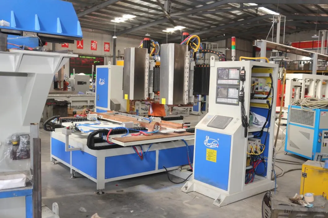 Hwashi CNC Seven 7axis Double Heads Sheet Metal Spot Weldinq Mesin, Otomatis Sheet Metalwelder untuk Squatrack 1